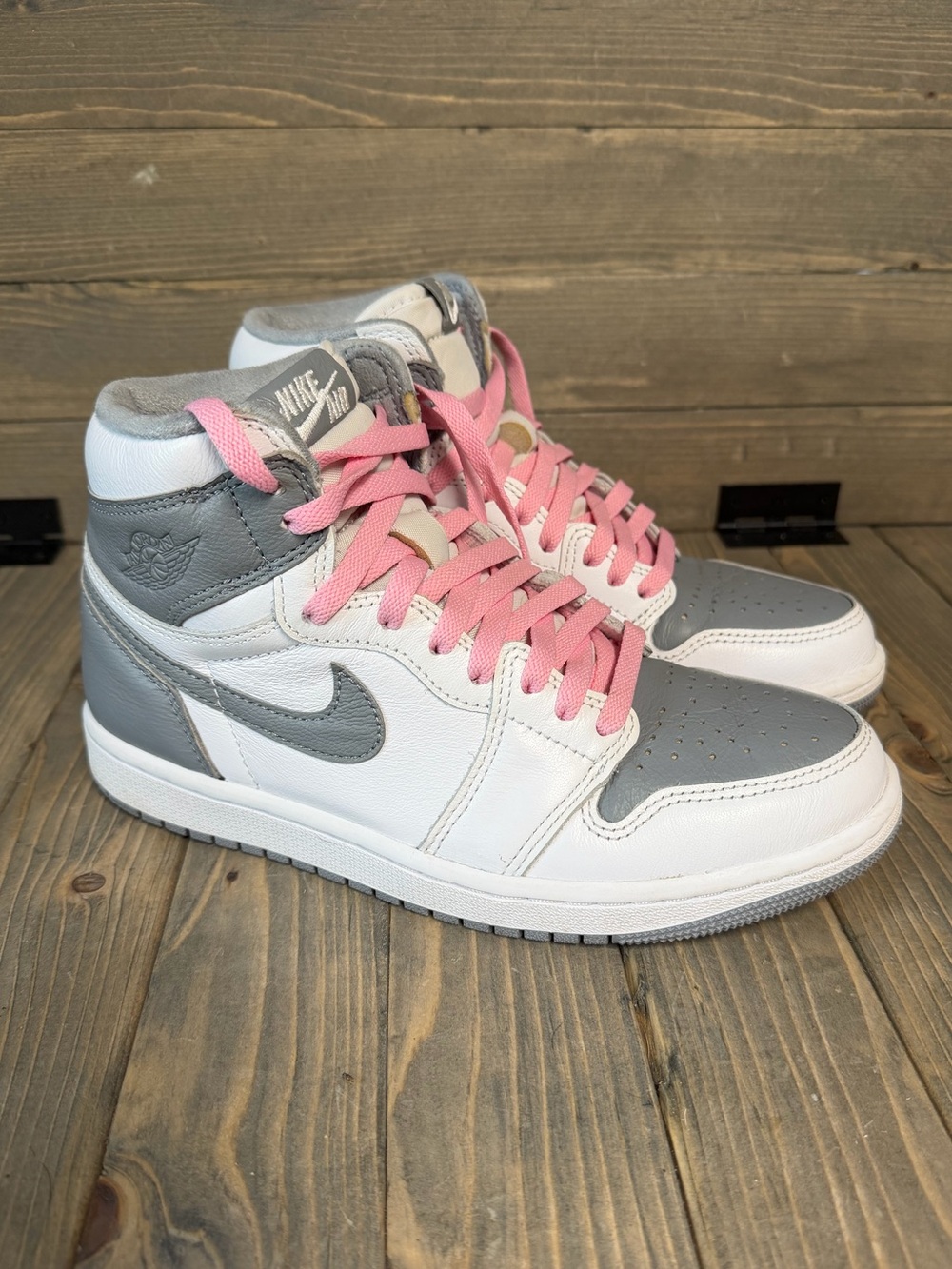 Air Jordan 1 High OG ‘Stealth’ Grey/White Sneakers 7.5W / 6M